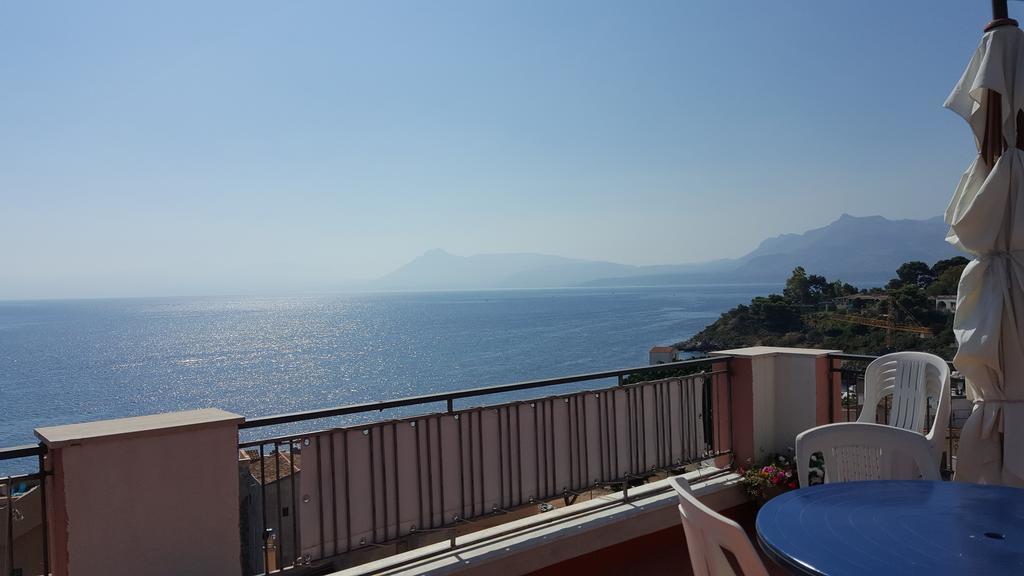 La Caletta Bed & Breakfast Santa Flavia Bagian luar foto